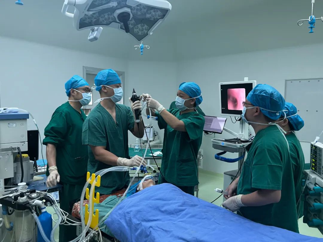 西双版纳州人民医院成功开展儿童支气管镜检查术